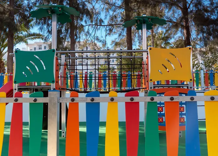 מלון דירות Petra 4*