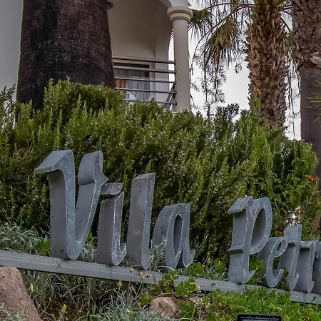 Petra Aparthotel