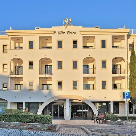 维拉佩特拉公寓式酒店 4*