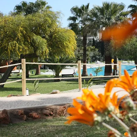 维拉佩特拉公寓式酒店 4*