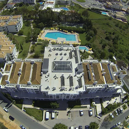 维拉佩特拉公寓式酒店 阿尔布费拉