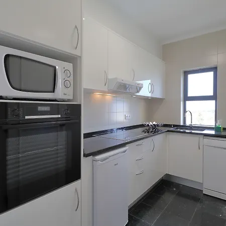 维拉佩特拉公寓式酒店 4* 阿尔布费拉